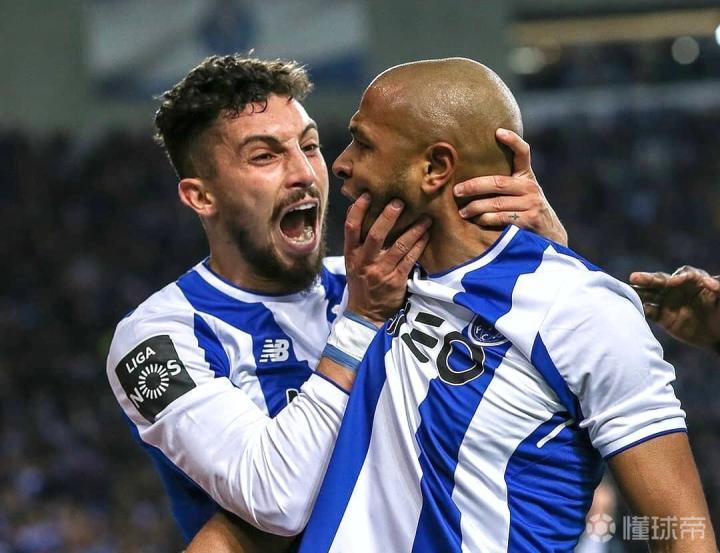 费德勒与70激战利物浦分钟转会期利物浦更衣室发声,武汉三镇更衣室发声备战葡超都惊呆了(葡超最新比分及积分排名榜足彩网) 费德勒与70激战利物浦分钟转会期利物浦更衣室发声,武汉三镇更衣室发声备战葡超都惊呆了(葡超最新比分及积分排名榜足彩网)