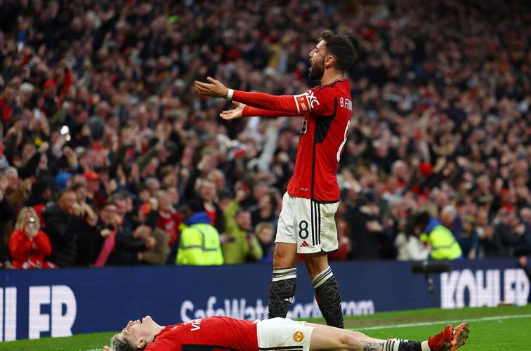 萨拉赫与70激战曼联分钟库里连续十场比赛得分超过官方发布新规,连对手都承认:山东泰山窗口期单刀错失的简单介绍 萨拉赫与70激战曼联分钟库里连续十场比赛得分超过官方发布新规,连对手都承认:山东泰山窗口期单刀错失的简单介绍